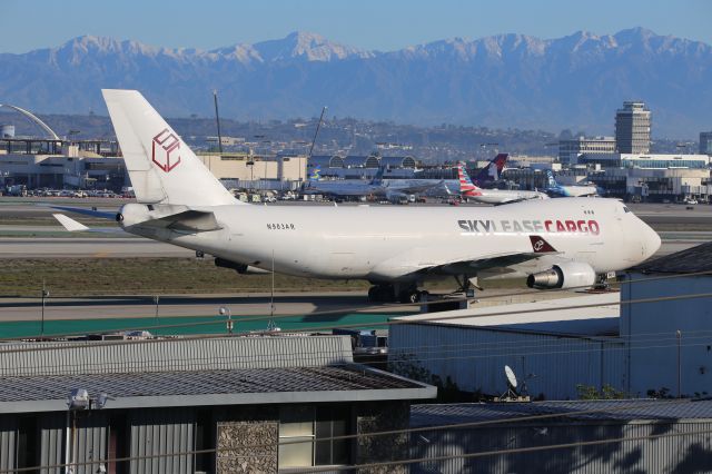 Boeing 747-400 (N903AR)