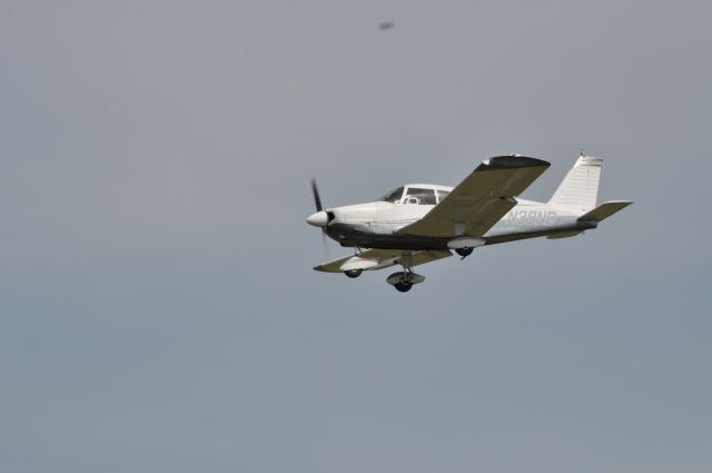 Piper Cherokee (N38NB)