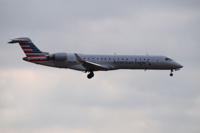 Canadair Regional Jet CRJ-200 (N503AE)