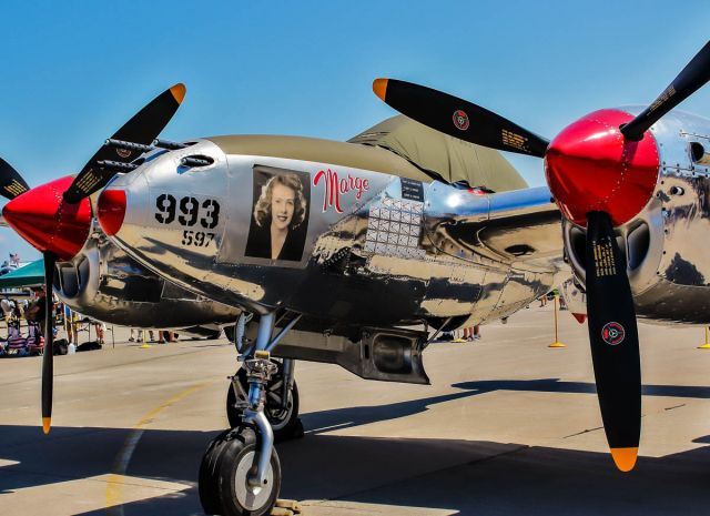 Lockheed P-38 Lightning —