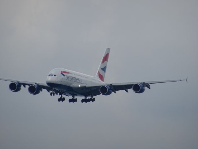 Airbus A380-800 (G-XLEC)