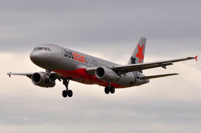 Airbus A320 (VH-VQC)