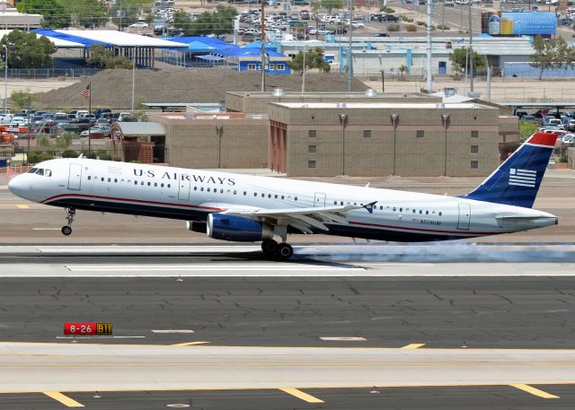 Airbus A321 (N599UW)