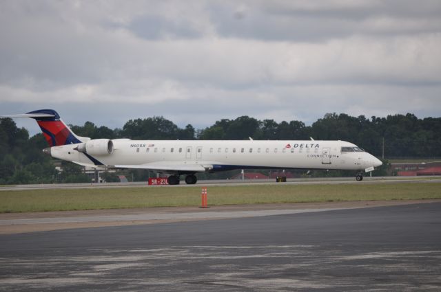 Canadair Regional Jet CRJ-200 (N601LR)