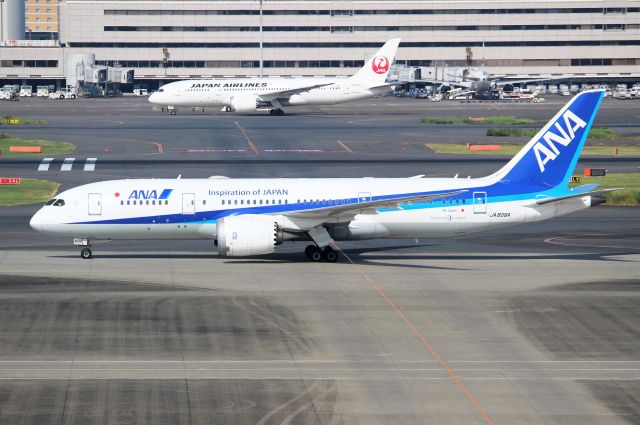 Boeing 787-8 (JA806A)