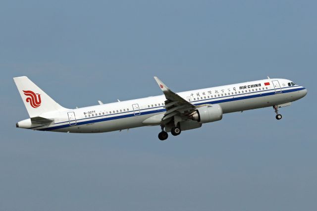Airbus A321neo (B-327T)