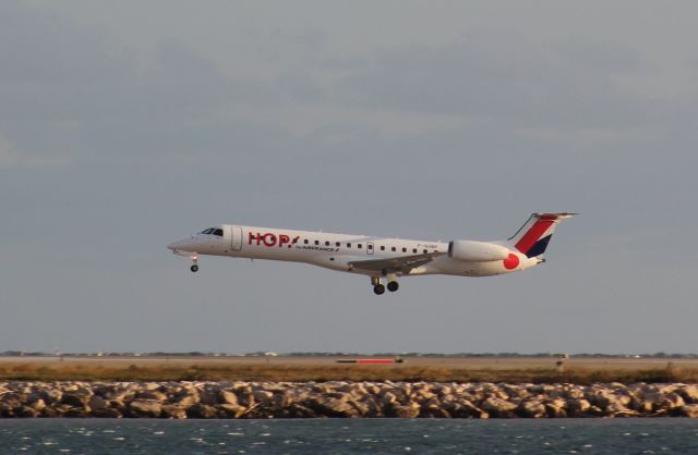 Bombardier CRJ-1000 (F-GUBF)