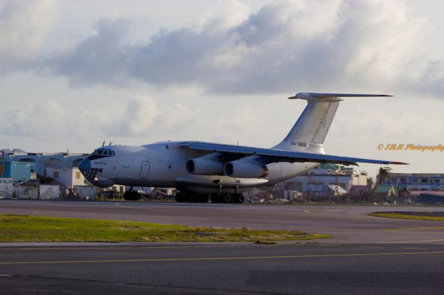 Ilyushin Il-76 (RA-76846) - Aviacon Zitotrans Ilyushin departing SXM after delivering aid after hurricane Irma.