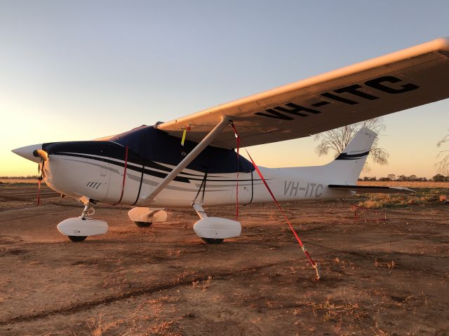 Cessna Skylane (VH-ITC)