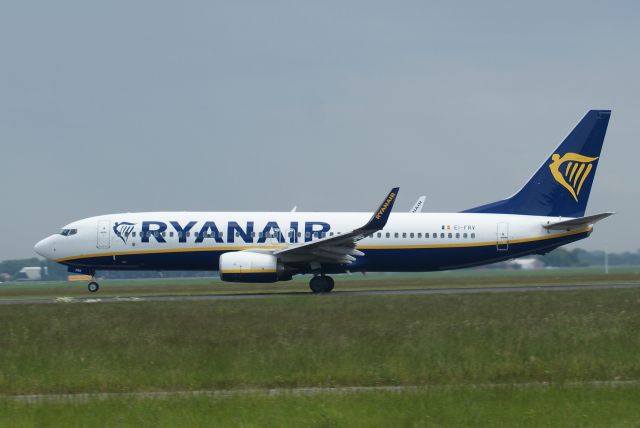 Boeing 737-800 (EI-FRV) - Ryanair B737-8AS cn44747 Take Off RWY36L 22-5-2018