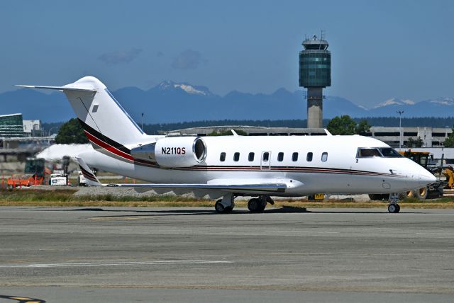Canadair Challenger (N211QS)