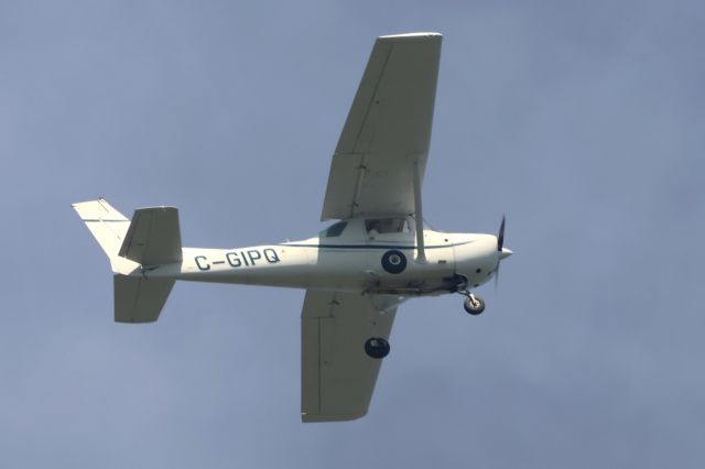 Cessna Commuter (C-GIPQ) - C-GIPQ Cessna Commuter 150-M Montreal Aeroclub Inc. Survolant la ville Lavaltrie QC. le 23-08-20244 à10:53