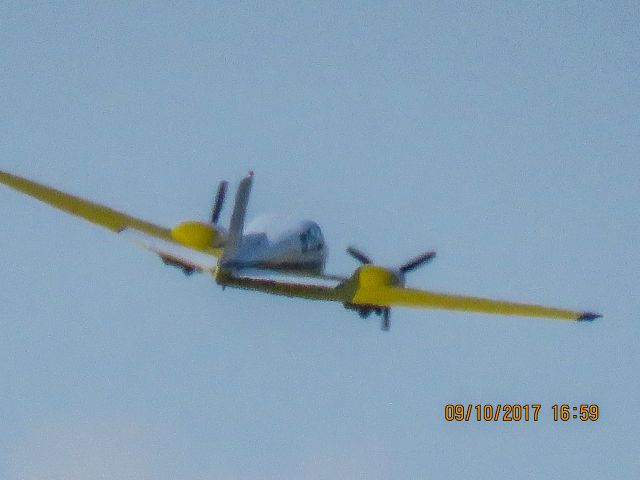 Beechcraft Twin Bonanza (N1NU)