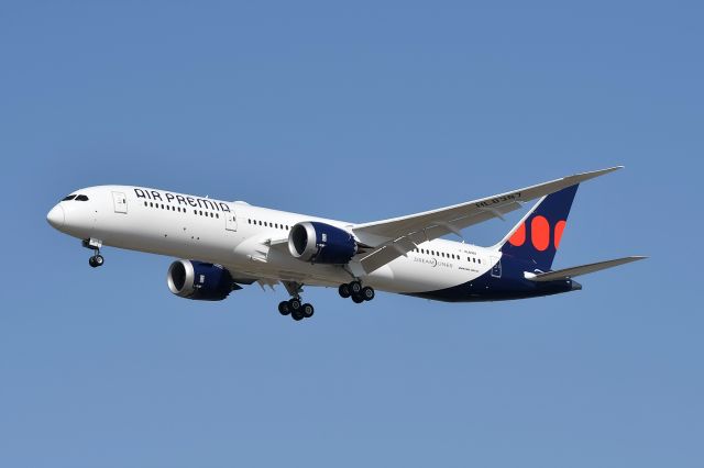 Boeing 787-8 (HL8387)