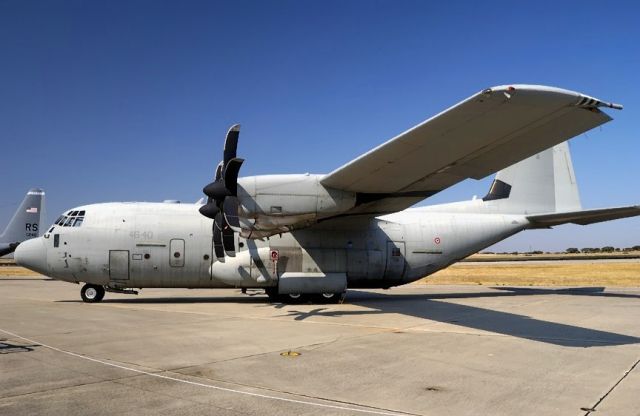 Lockheed C-130 Hercules (N4640) - 2002 