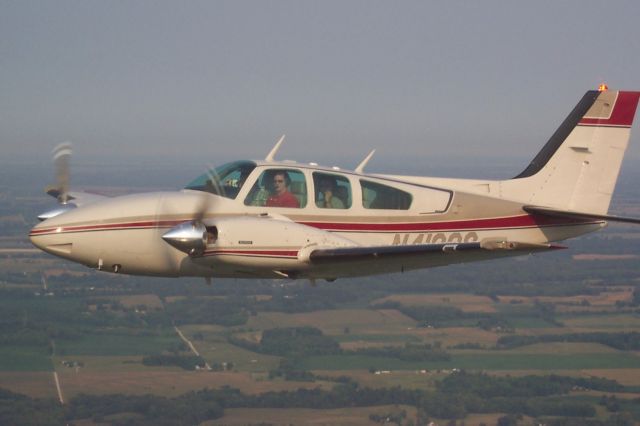 Beechcraft 55 Baron (N4103S)