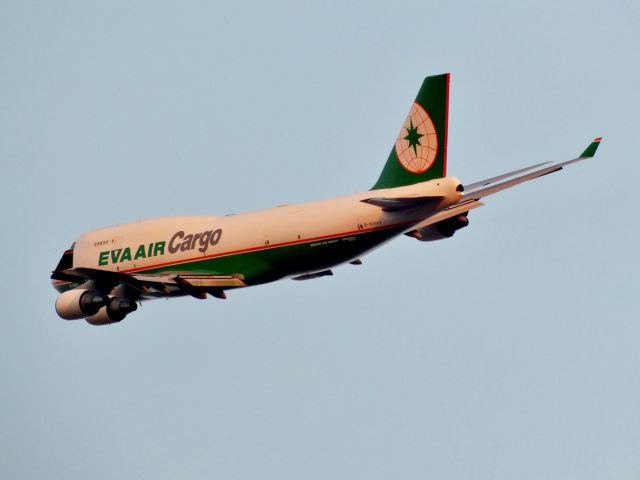 Boeing 747-400 (B-16402)