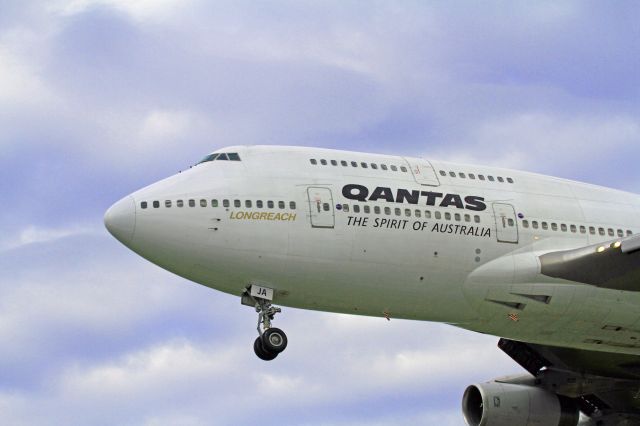 Boeing 747-400 (VH-OJA)
