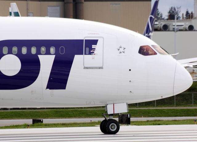 Boeing 787-8 (SP-LRC) - LOT Polish Airlines SP-LRC at Paine Field April 5, 2013.