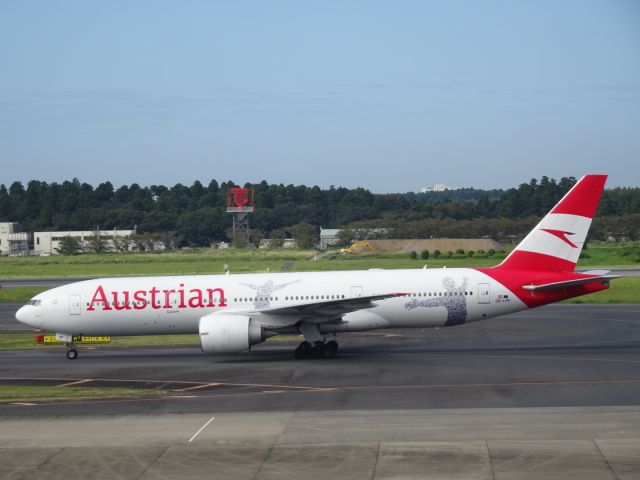 Boeing 777-200 (OE-LPF) - オーストリア航空設立60周年記念塗装機