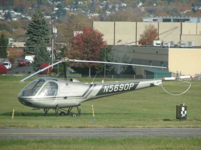 N5690P — - at Queen City (and often flying around the neighborhood)