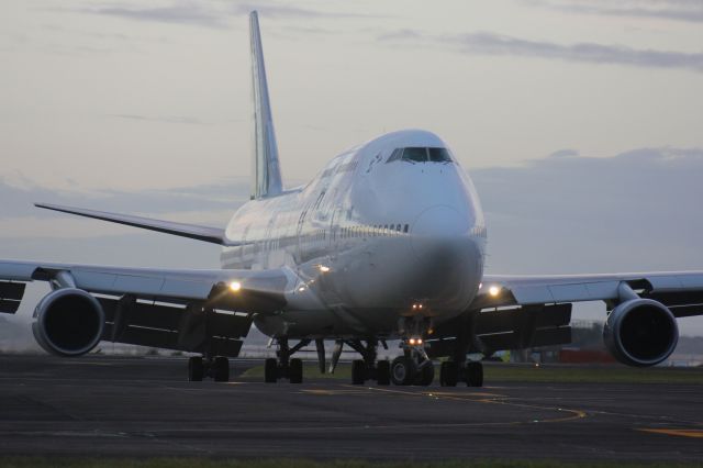 Boeing 747-400 (ZK-NBV) - After 33 years, the 747 has been retired from Air New Zealand. br /ZK-NBV arriving at 0627 from SFO 12/9/14