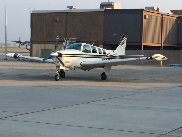 Beechcraft Bonanza (36) (N636RA)