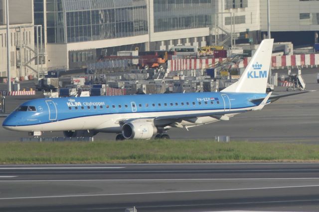 Embraer ERJ-190 (PH-EZP)