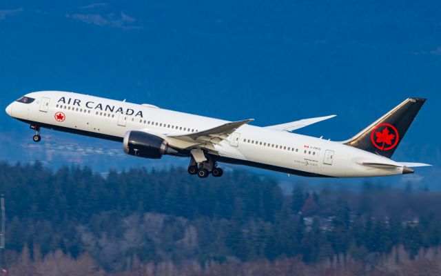 Boeing 787-9 Dreamliner (C-FRTU)