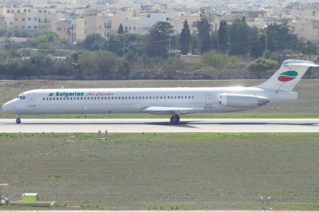 McDonnell Douglas MD-82 (LZ-LDJ) - On landing RWY13 