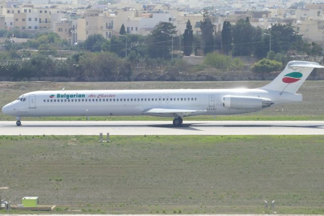 McDonnell Douglas MD-82 (LZ-LDJ) - On landing RWY13 