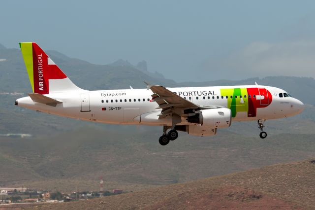 Airbus A319 (CS-TTP)