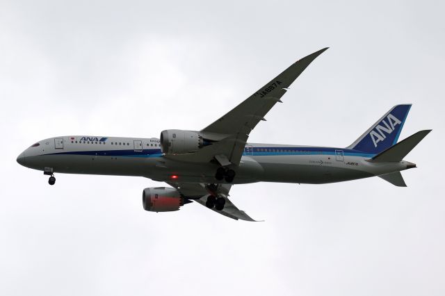 Boeing 787-9 Dreamliner (JA887A)