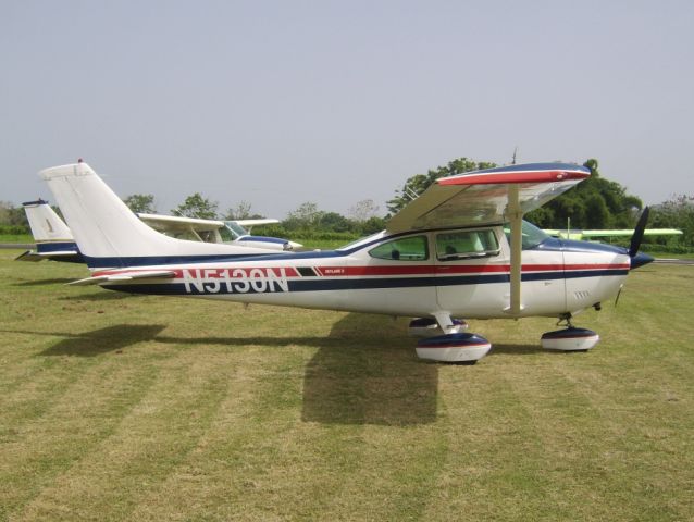 Cessna Skylane (N5130N)