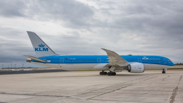 Boeing 787-8 (PH-BHE)