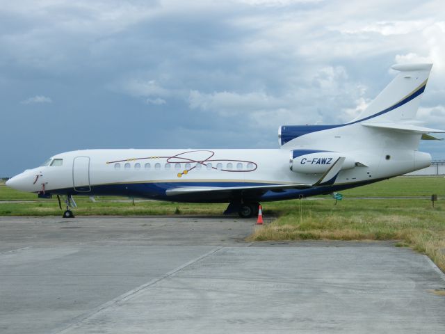 Dassault Falcon 7X (C-FAWZ) - C FAWZ FALCON 7AX CN 65 CRAIG EVAN CORP ON ITS FIRST VISIT TO SHANNON ONE OF 4 FAL 7X ON CANADA REGISTER