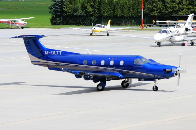 Pilatus PC-12 (M-OLTT)