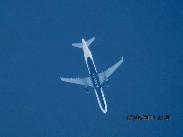 Airbus A321 (N340DN)