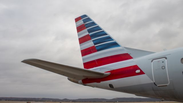 Embraer 170/175 (N763CC) - First E170 departure for MHK