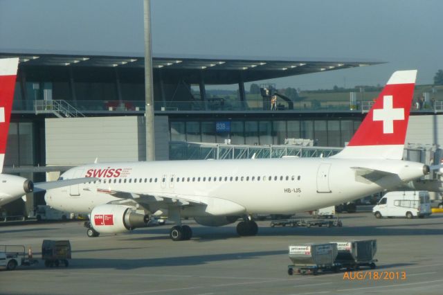 Airbus A320 (HB-IJS)