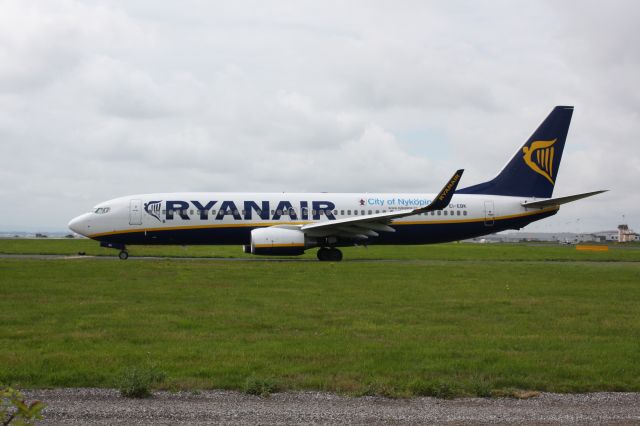 Boeing 737-800 (EI-EBK) - Ryanair waiting for take off clearance