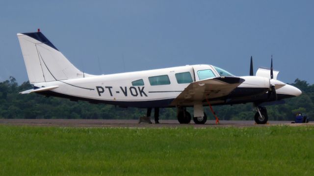 Piper Seneca (PT-VOK)