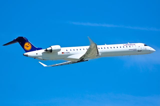 Canadair Regional Jet CRJ-900 (D-ACKL)
