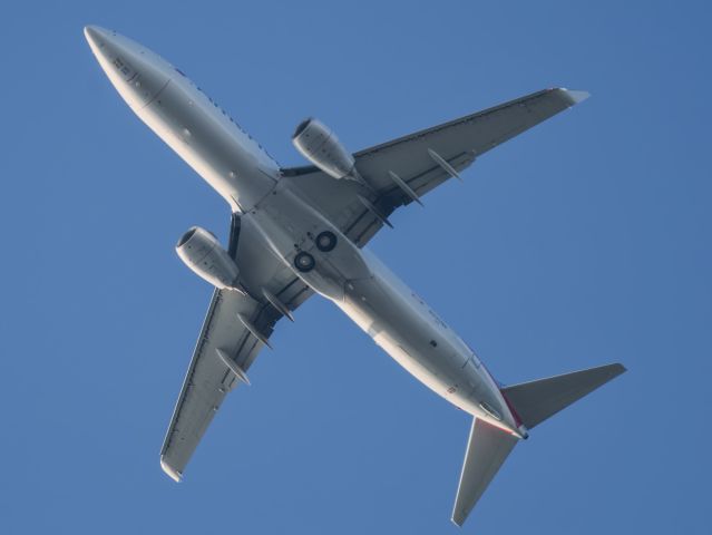 Boeing 737-800 (N930NN)