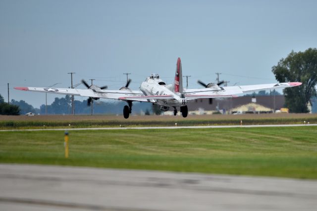 Boeing B-17 Flying Fortress (N3193G) - 09-04-21