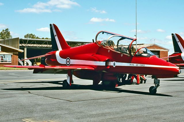 XX292 — - UK - AIR FORCE - BRITISH AEROSPACE HAWK T1W - REG : XX292 (CN 119 312117) - EDINBURGH RAAF BASE ADELAIDE SA. AUSTRALIA - YPED 27/1/1996