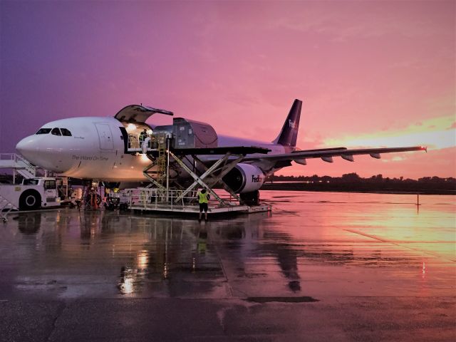 Airbus A300F4-600 (N686FE) - Cargo Loading underway for one of the fleet's Airbus work horses....."Sara Reye" .br /br /The storm has moved on so we are A-Go for departure.  