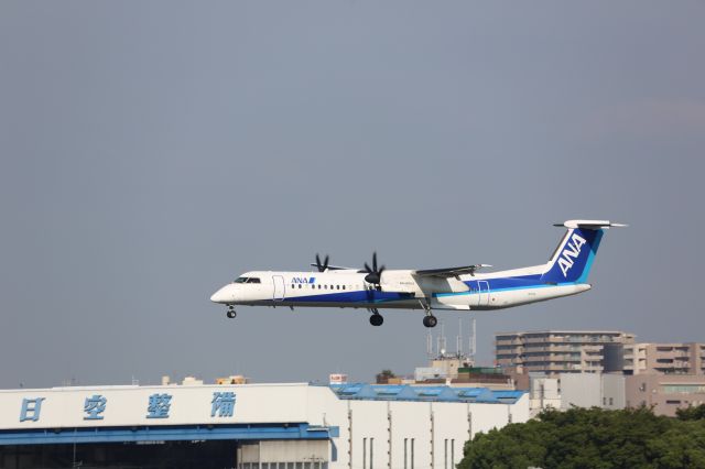 de Havilland Dash 8-400 (JA853A)