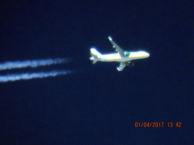 Airbus A320 (N238FR)