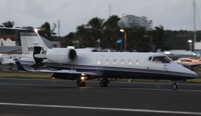 Learjet 60 (N923SK)